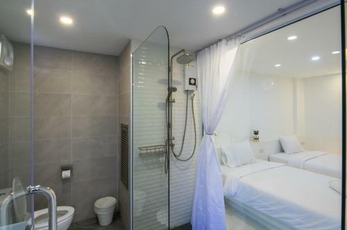 Thewhitehotel By Charoensri - Sha Extra Plus