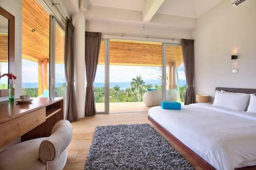 6 Bedroom Luxury Villa Moon