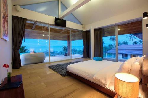 5 Bedroom Luxury Sea View Villa Moon
