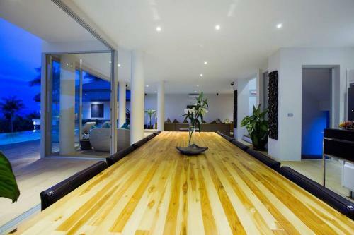 5 Bedroom Luxury Sea View Villa Moon