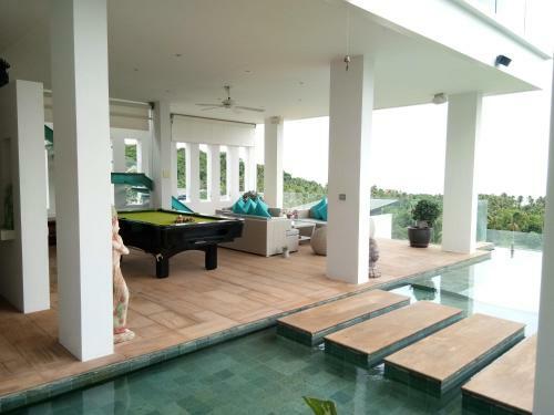 12 Bedroom Luxurious Seaview Villas