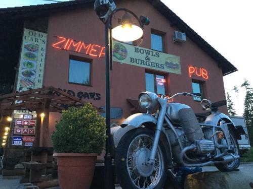 Hostal Old's Car Zimmer & Apartment Vermietung