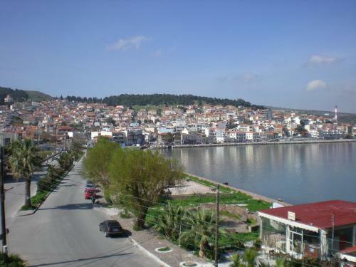 Hostal Zoumboulis Rooms