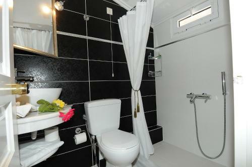 Pyrgos Of Mytilene Hotel