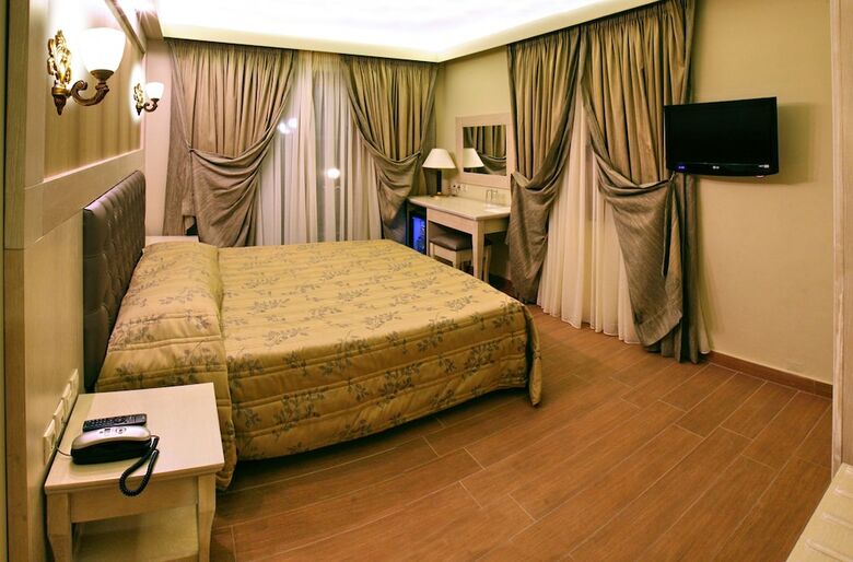 Theofilos Paradise Boutique Hotel