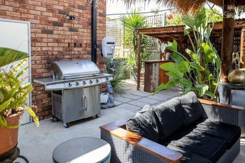 Apartment Bali Style With Pool And Fire Pits