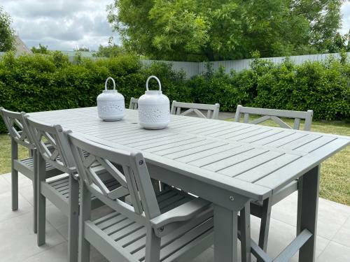 Stylish Comfort & Centrally Located!