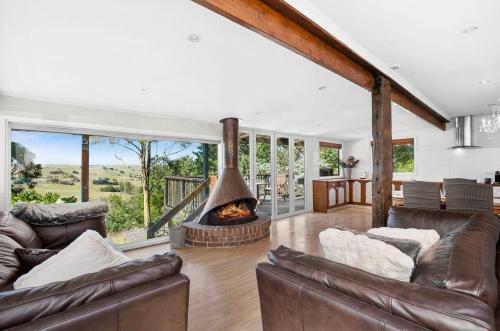 Bimbadeen - Stunning Poowong Valley View