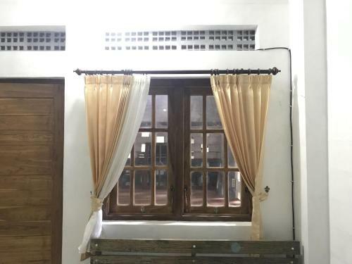 Lodge Pondok Legon House