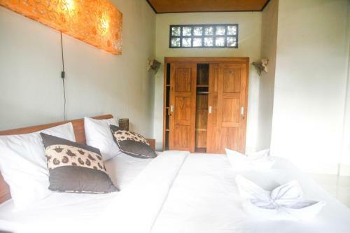 Lodge Pondok Legon House