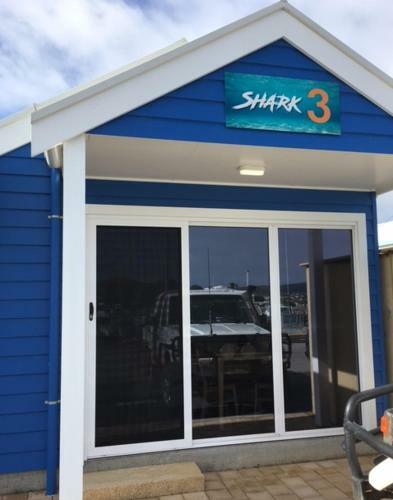 The Shark Apartments 2