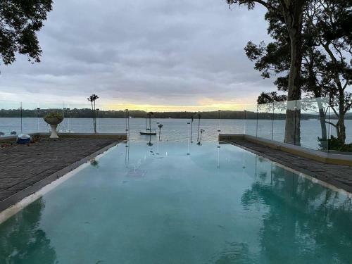 Luxurious Waterfront With Jetty And Boatshed