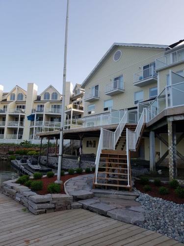 Muskoka Lakes Hotel And Resorts