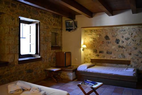 Hotel Pyrgoi Theodorakaki: Gerolimenas