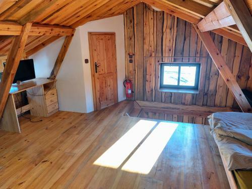 Chalet Bor?vka - Biofarma Na Samot? V Les�ch