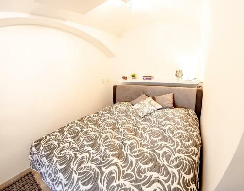 Pilsen Apartment