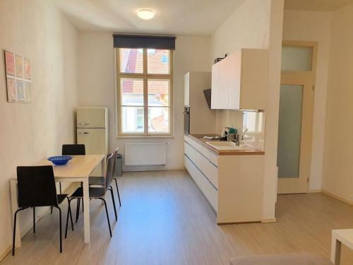 Spacious Luxury Apartment In The City Center