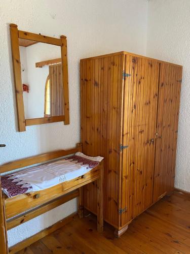 Villa Kamari-cretan Style Apartment