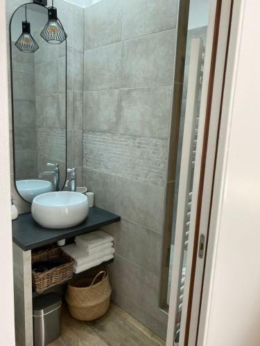 Apartamento Superbe T3 Beaurivage C�te Des Basques 2 Chambres- 2 Sdb- Balcon