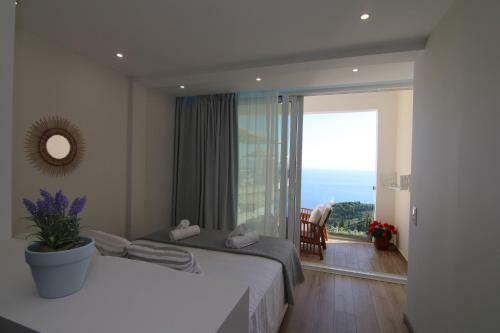 Apartamento Lakones Deluxe Suites