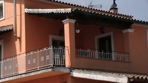 Apartamento Skampous Family