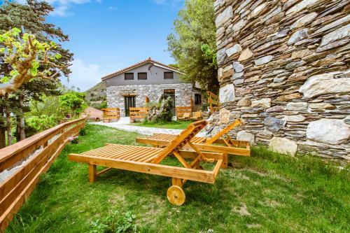 Villa Ellafos Traditional Living