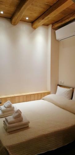 Hostal Riverbed Traditional Guest House