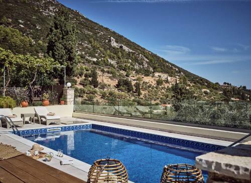 Lithakia Balcony Villa