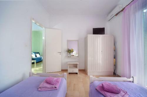 Penelope - Loggos Apartments