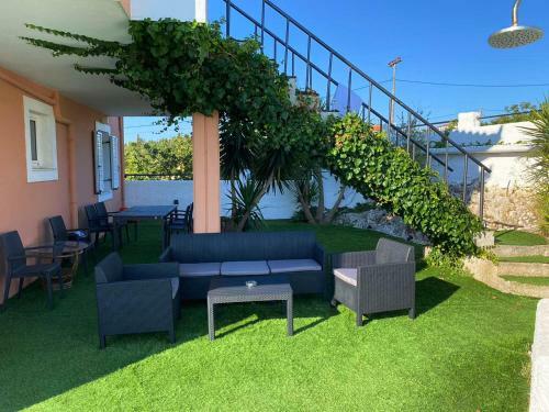 Apartamento Aliki's Top Floor Suite With Shared Infinity Pool!