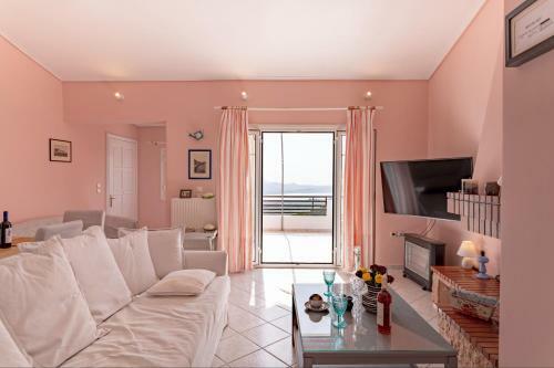 Apartamento Aliki's Top Floor Suite With Shared Infinity Pool!