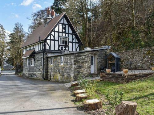 Gatehouse Lodge