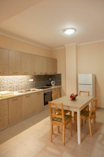Tsoutsis Apartments