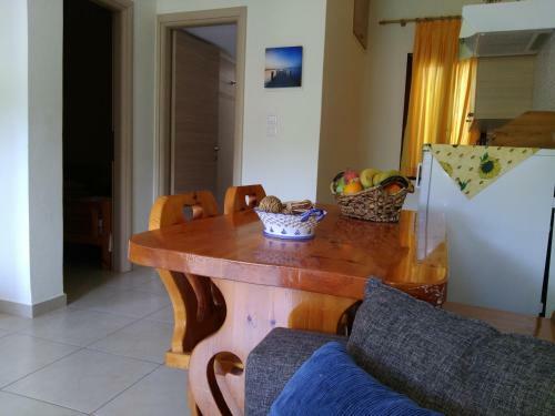 Villa Spaceful Apartment With Veranda N Garden