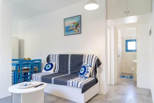 Blue Moon Apartments