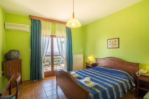 Hotel Roxani Country House Resort