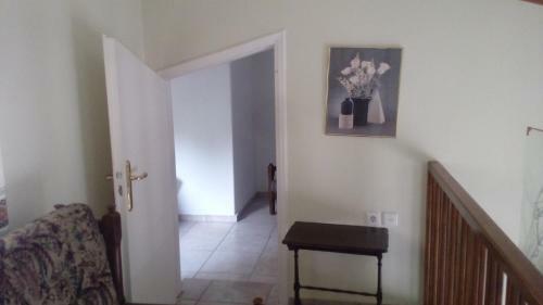 Anna's Apartment And Studio