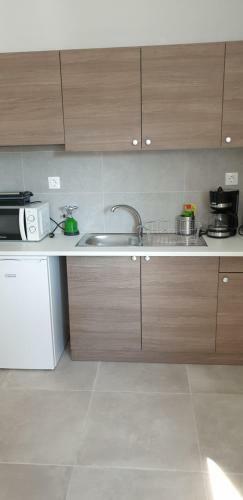 Hostal Avr Airport Deluxe Suites 6