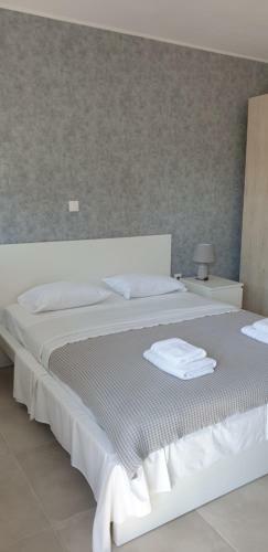 Hostal Avr Airport Deluxe Suites 6