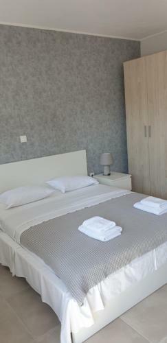 Hostal Avr Airport Deluxe Suites 6