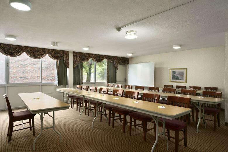 Hotel Days Inn Sidney Conference Center
