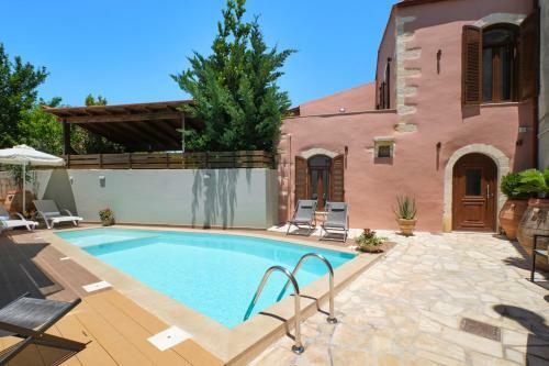 Chara Villas With 20m2 Swimming Pool-bbq!