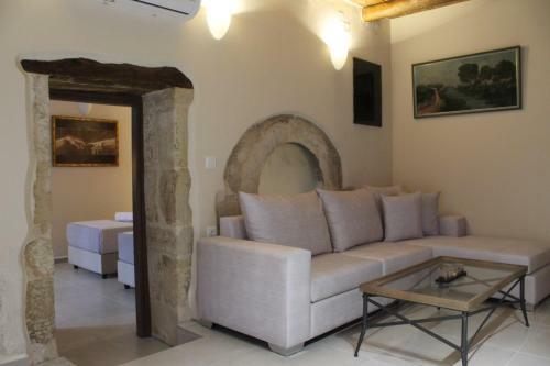 Chara Villas With 20m2 Swimming Pool-bbq!