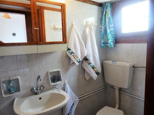 Lionas Seaside Retreat