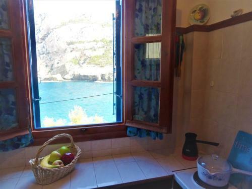 Lionas Seaside Retreat