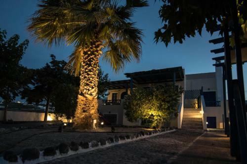 Santorini Villatzio Suites