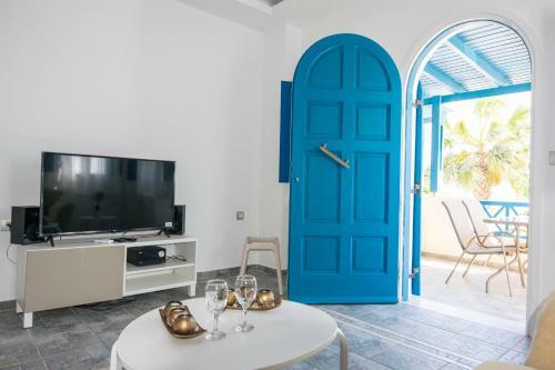Santorini Villatzio Suites