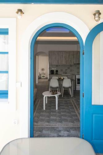 Santorini Villatzio Suites