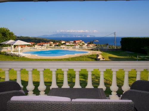 Villa Feinikas