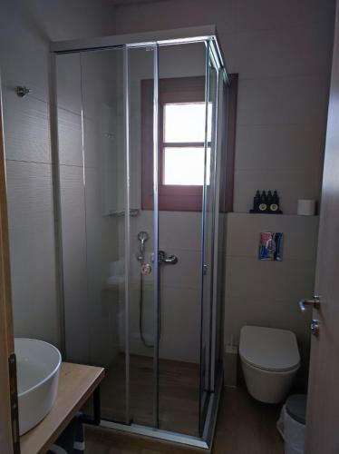 Hostal Nuca Guesthouse
